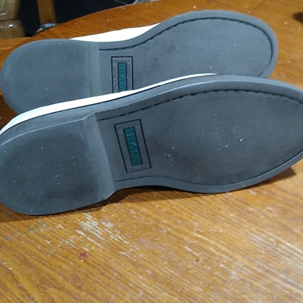 Meñs Buck Shoes - Picture 5 of 6
